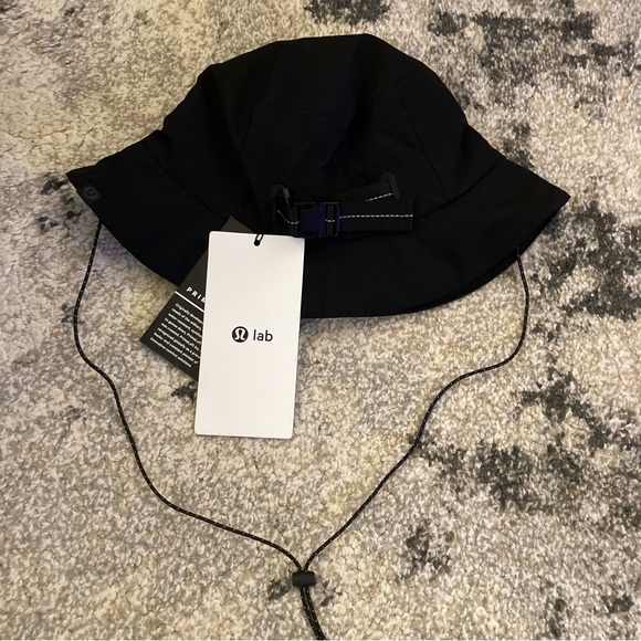 Lululemon Lab Bucket Hat - Picture 5 of 6